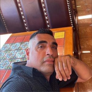 Meet your Posher, Benito